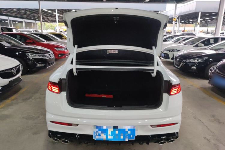 Used Geely Auto Preface 2023 2.0TD "Only This Verdant Green" Edition Trunk