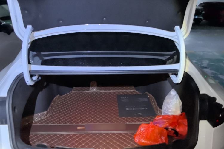 Used Geely Auto Preface 2023 2.0TD Prestige Version Trunk