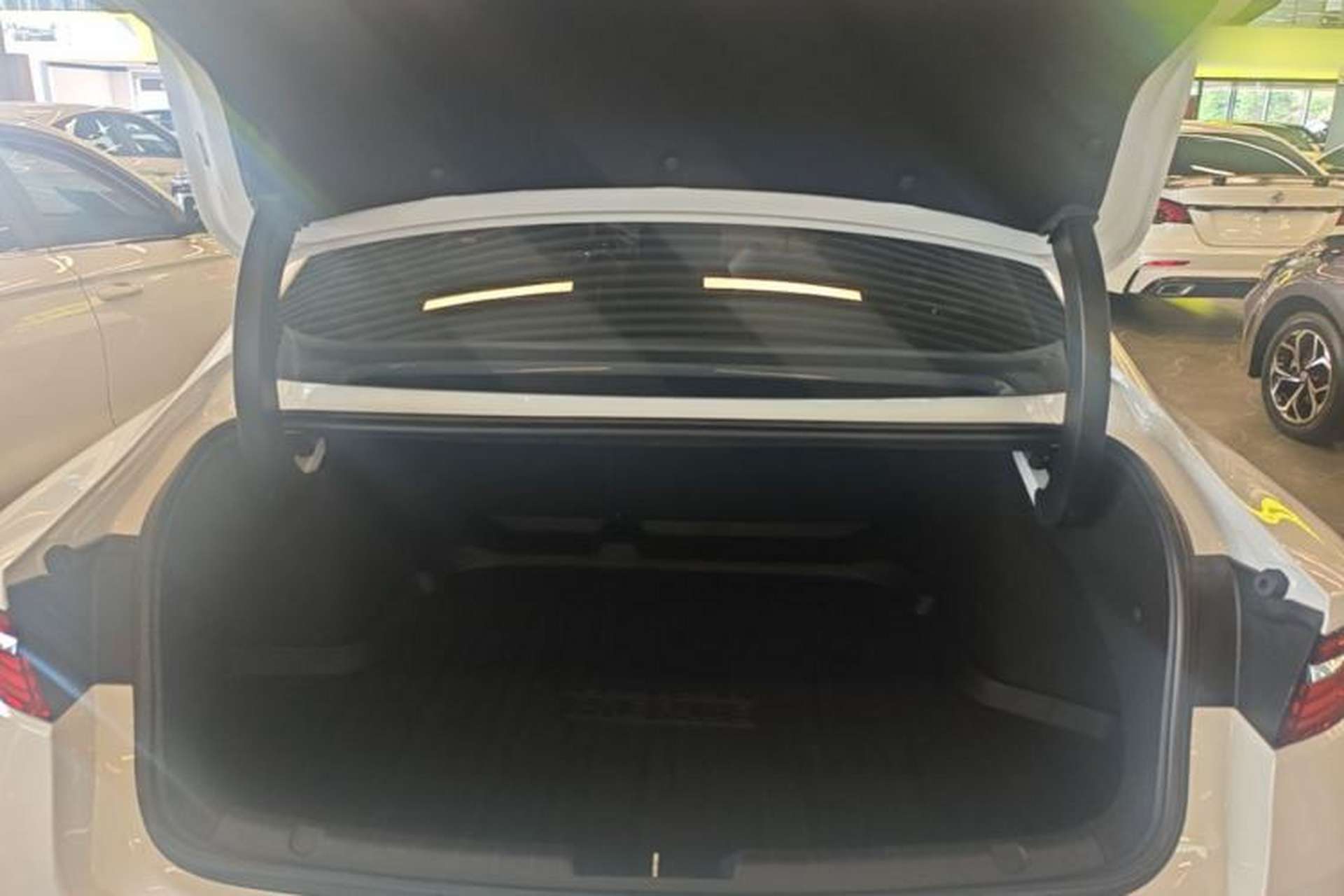 Used Geely Auto Preface 2023 2.0TD Luxury Version Trunk