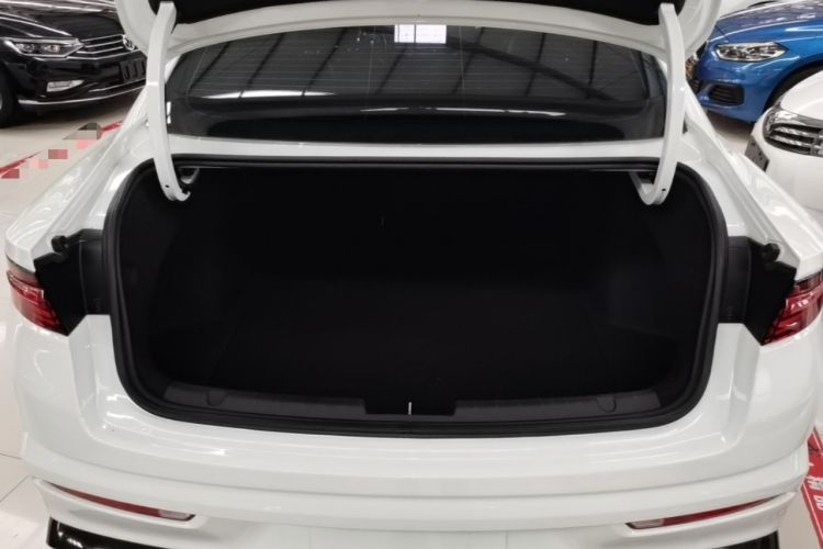 Used Geely Auto Preface 2023 1.5TD Kunlun Edition Trunk