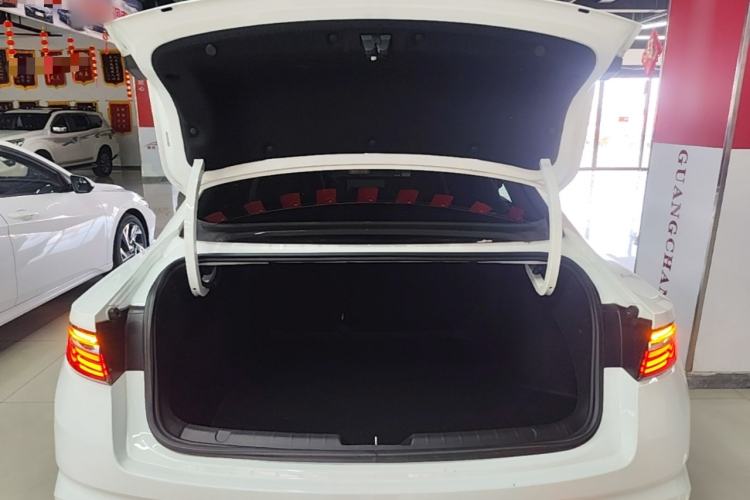Used Geely Auto Preface 2023 2.0TD Prestige Version Trunk