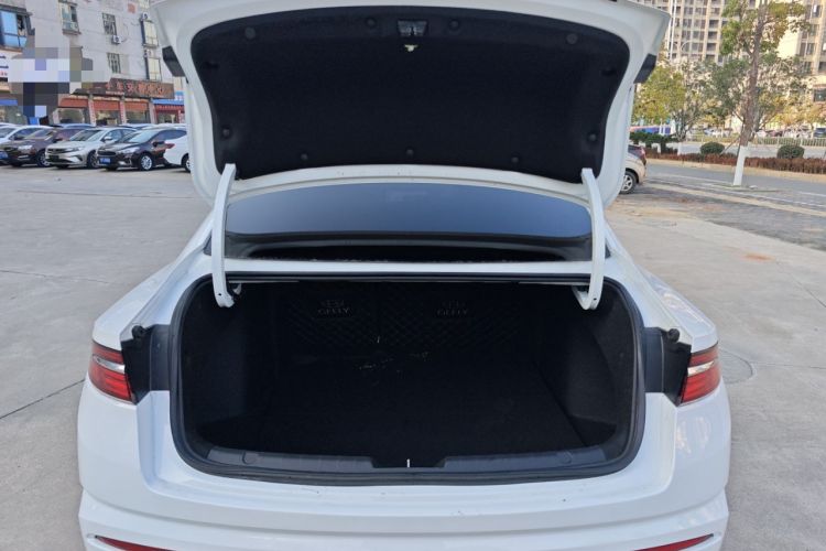 Used Geely Auto Preface 2023 2.0TD Prestige Version Trunk