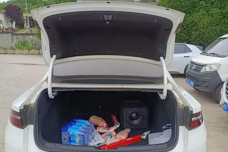 Used Geely Auto Preface 2023 2.0TD Luxury Version Trunk