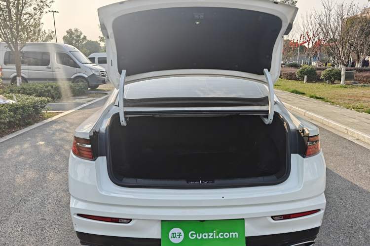 Used Geely Auto Preface 2023 1.5TD Fuyao Version Trunk