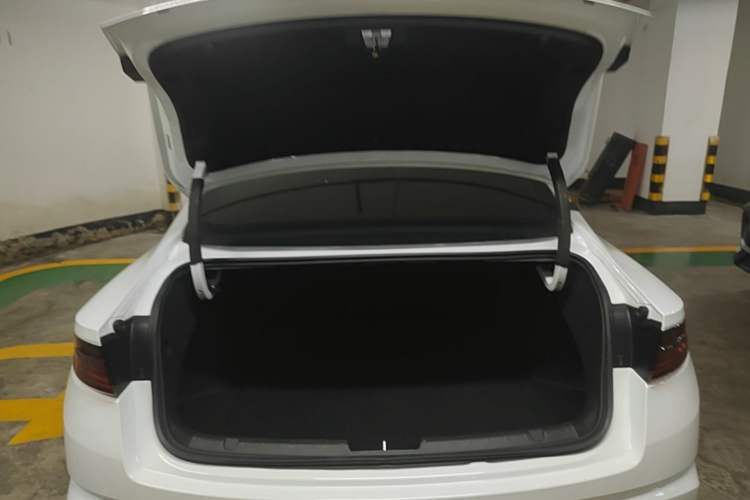 Used Geely Auto Preface 2023 2.0TD Space-Time Edition Trunk