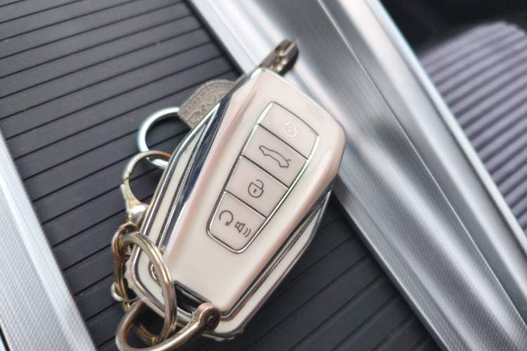 Used Geely Auto Preface 2023 2.0TD Prestige Version Vehicle Key