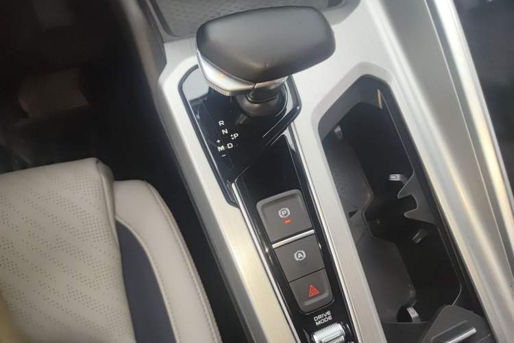 Used Geely Auto Preface 2023 2.0TD Prestige Version Vehicle Key