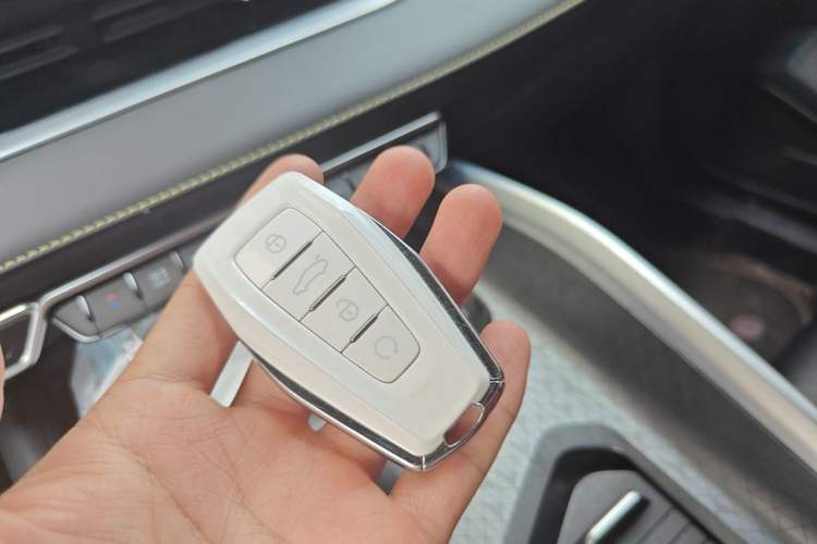 Used Geely Auto Preface 2023 1.5TD Fuyao Version Vehicle Key