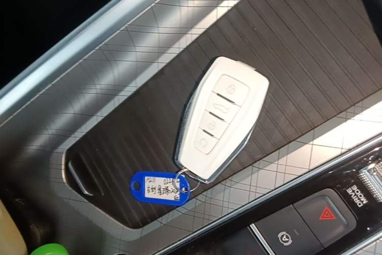 Used Geely Auto Preface 2023 2.0TD Luxury Version Vehicle Key