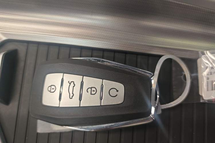 Used Geely Auto Preface 2023 2.0TD Prestige Version Vehicle Key