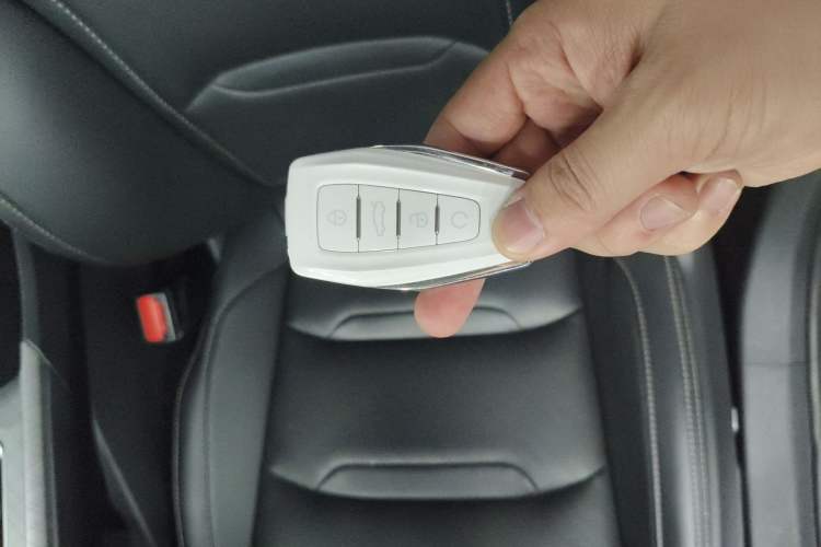 Used Geely Auto Preface 2023 2.0TD Luxury Version Vehicle Key