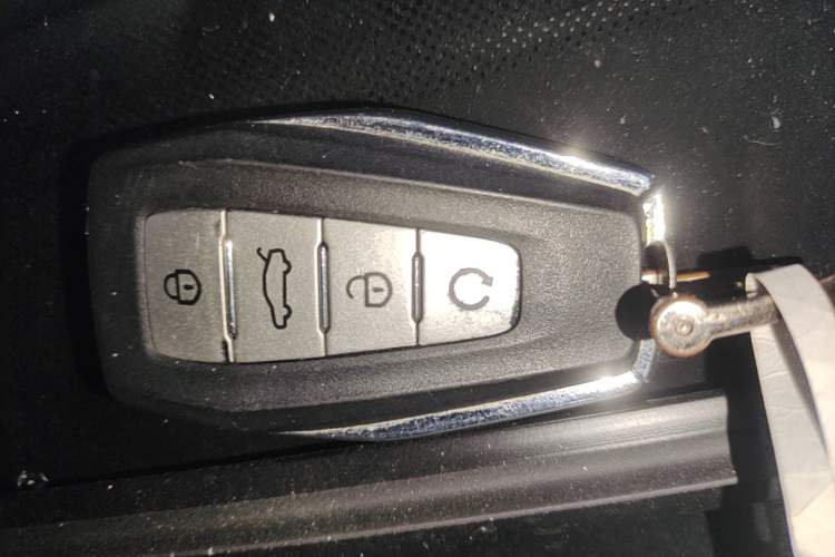Used Geely Auto Preface 2023 1.5TD Kunlun Edition Vehicle Key