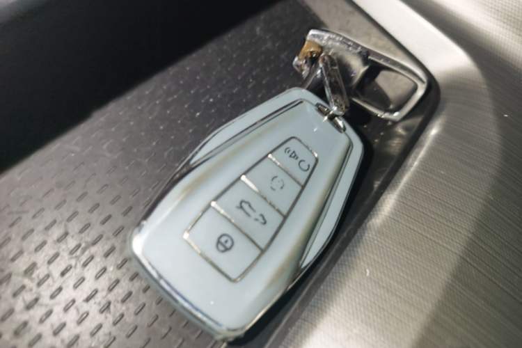 Used Geely Auto Preface 2023 2.0TD Prestige Version Vehicle Key