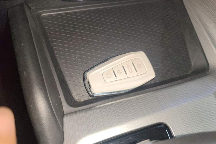 Used Geely Auto Preface 2023 2.0TD Prestige Version Vehicle Key