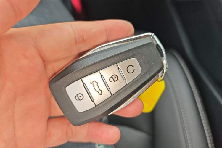 Used Geely Auto Preface 2023 2.0TD Luxury Version Vehicle Key