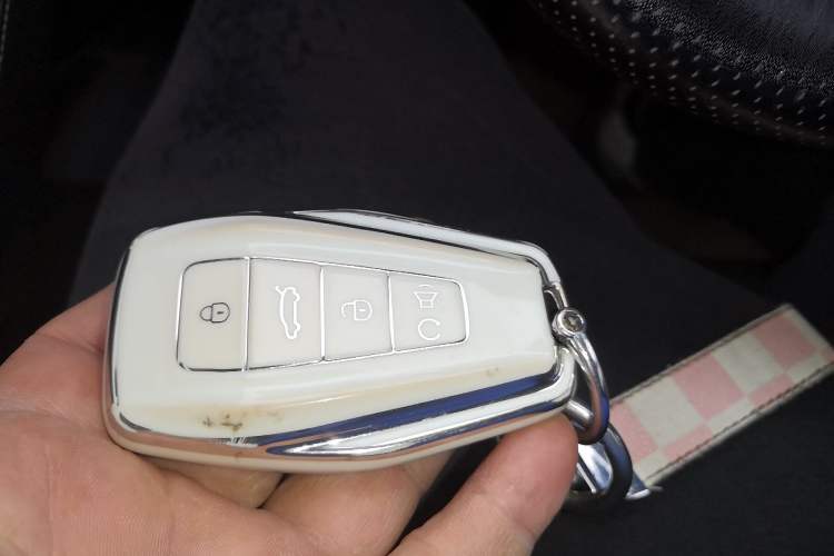 Used Geely Auto Preface 2023 2.0TD Luxury Version Vehicle Key