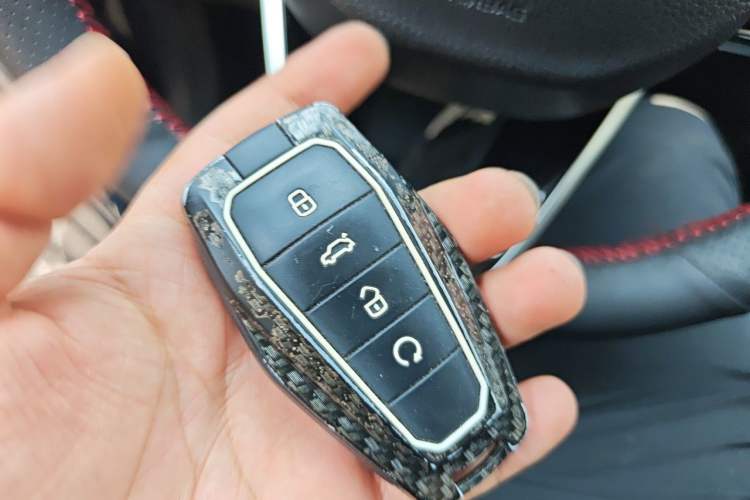 Used Geely Auto Preface 2023 2.0TD Luxury Version Vehicle Key