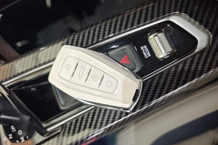 Used Geely Auto Preface 2023 2.0TD Prestige Version Vehicle Key