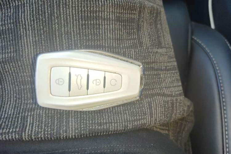 Used Geely Auto Preface 2023 2.0TD Luxury Version Vehicle Key