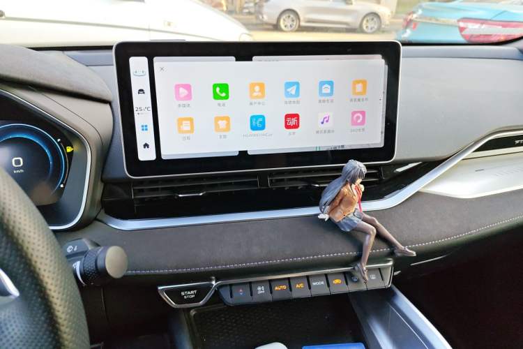 Used Geely Auto Preface 2024 2.0TD Qingyun Edition Audio And AC Panel
