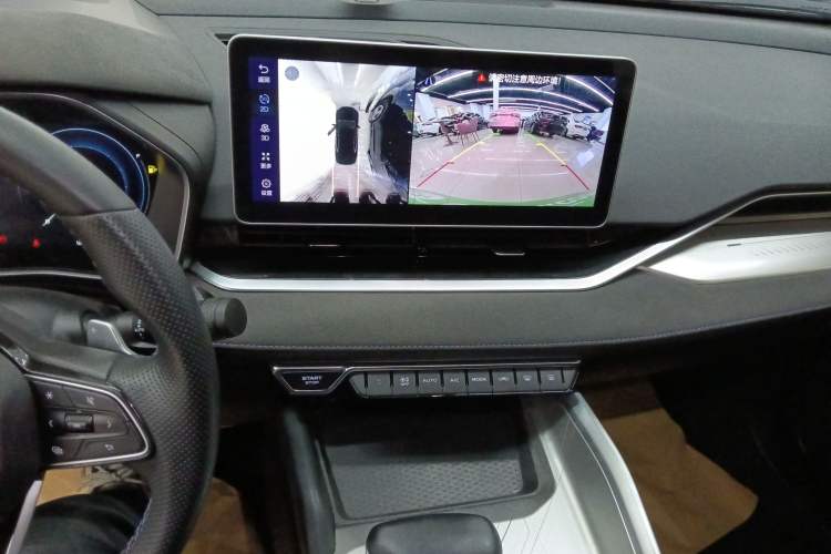 Used Geely Auto Preface 2024 2.0TD Qingyun Edition Audio And AC Panel