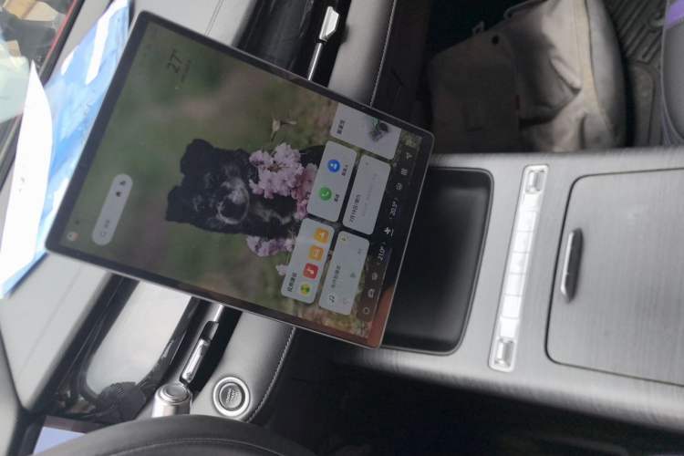 Used Geely Auto Preface 2024 Zhiqing 1.5TD Galaxy Edition Audio And AC Panel
