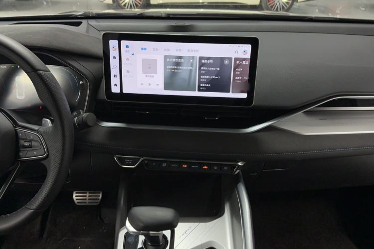 Used Geely Auto Preface 2024 2.0TD Xiaohan Edition Audio And AC Panel
