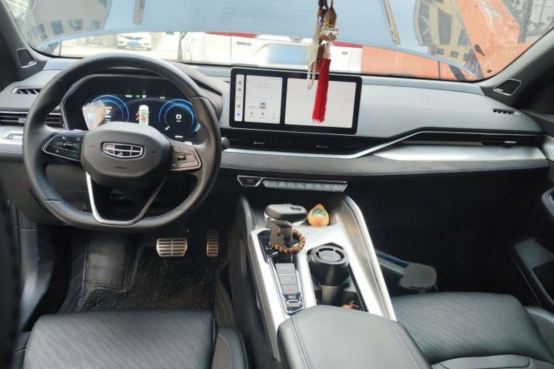 Used Geely Auto Preface 2024 2.0TD Qingyun Edition Center Console