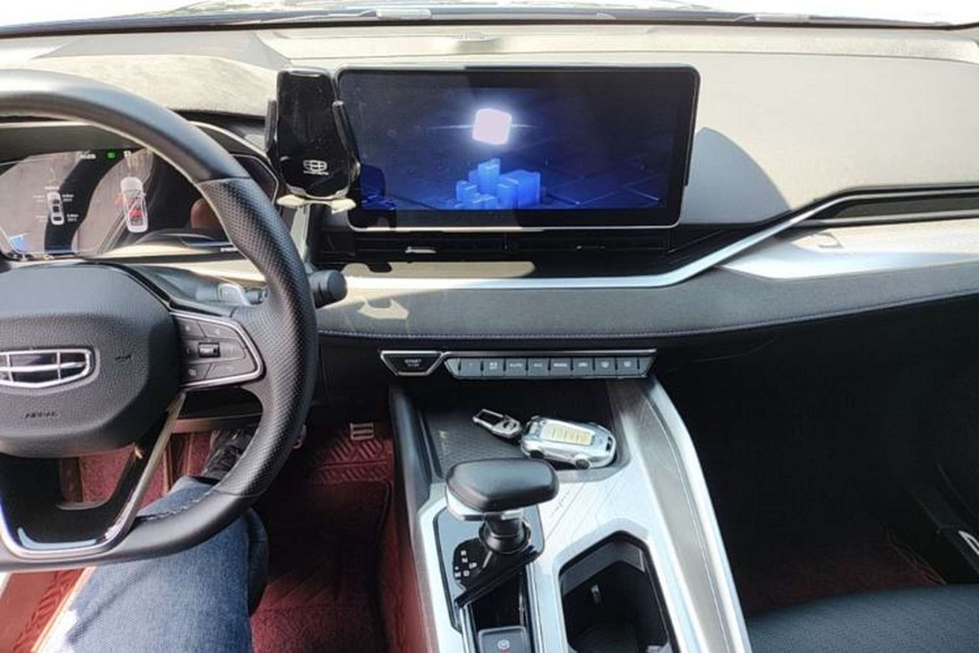 Used Geely Auto Preface 2024 2.0TD Qingyun Edition Center Console
