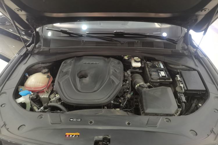 Used Geely Auto Preface 2024 2.0TD Qingyun Edition Engine Bay