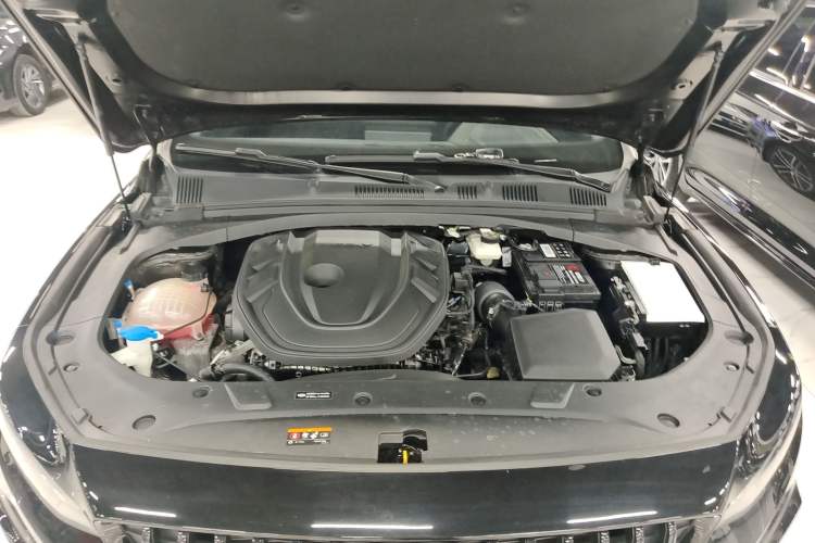 Used Geely Auto Preface 2024 2.0TD Qingyun Edition Engine Bay