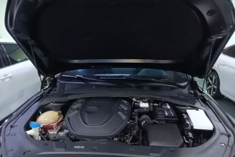 Used Geely Auto Preface 2024 2.0TD Qingyun Edition Engine Bay