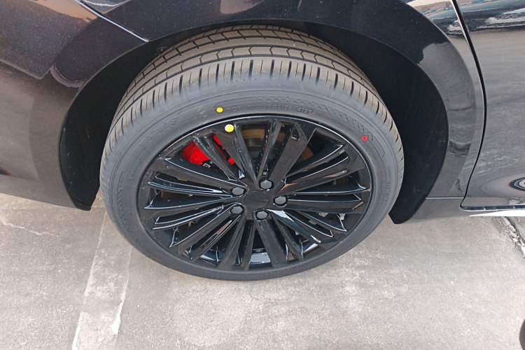 Used Geely Auto Preface 2024 Zhiqing 1.5TD Tiangong Edition Exterior 8