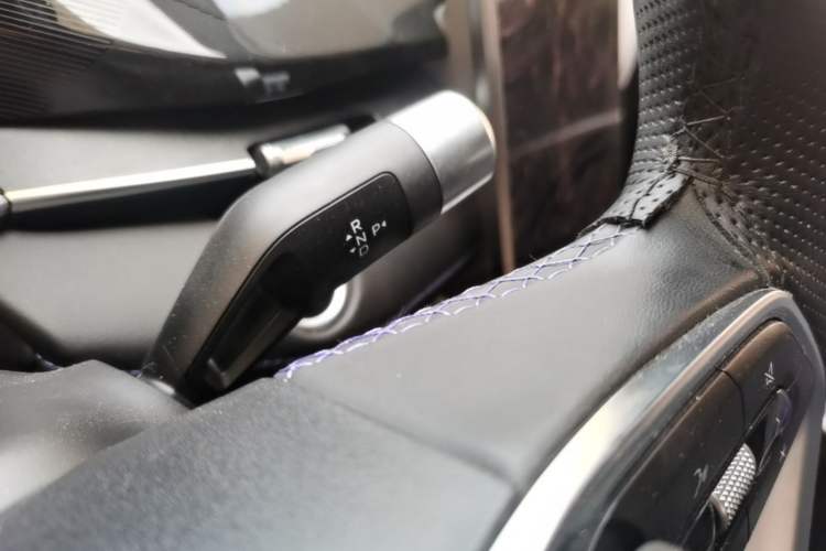 Used Geely Auto Preface 2024 Zhiqing 1.5TD Galaxy Edition Gear Lever