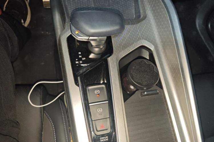 Used Geely Auto Preface 2024 2.0TD Xiaohan Edition Gear Lever
