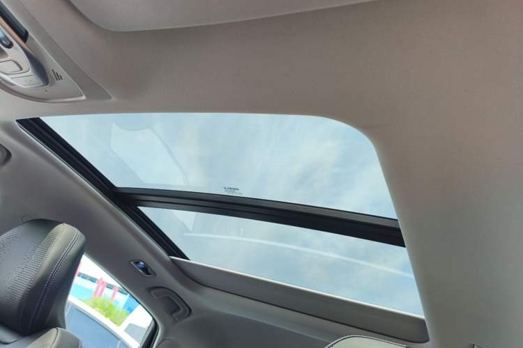 Used Geely Auto Preface 2024 Zhiqing 1.5TD Galaxy Edition Headliner