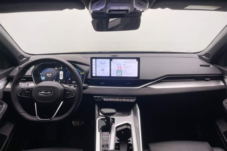 Used Geely Auto Preface 2024 2.0TD Qingyun Edition Interior 1
