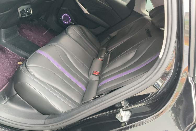 Used Geely Auto Preface 2024 Zhiqing 1.5TD Xingyun Edition Interior 4