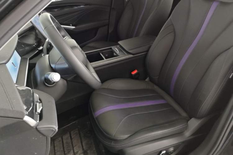 Used Geely Auto Preface 2024 Zhiqing 1.5TD Galaxy Edition Left Front Seat