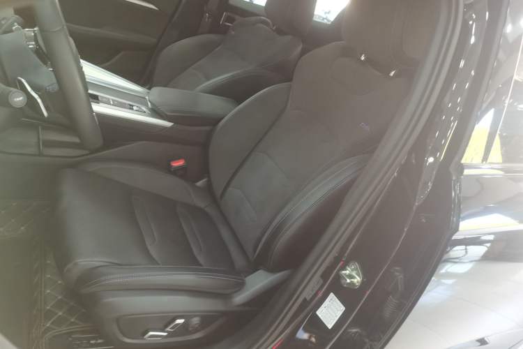 Used Geely Auto Preface 2024 2.0TD Qingyun Edition Left Front Seat