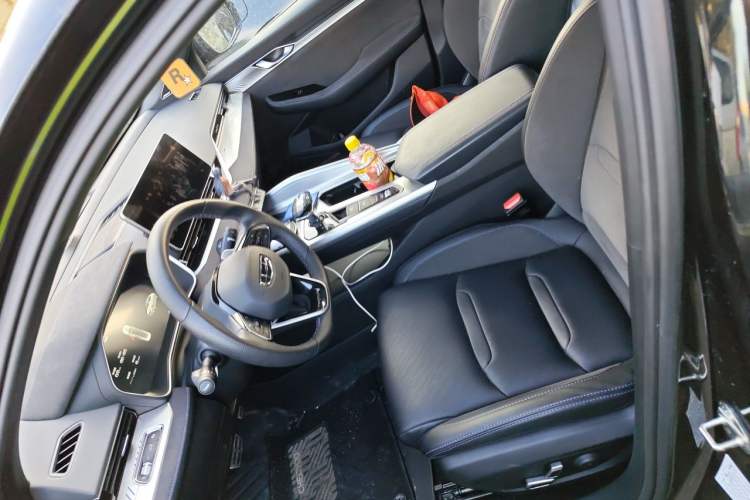 Used Geely Auto Preface 2024 2.0TD Qingyun Edition Left Front Seat