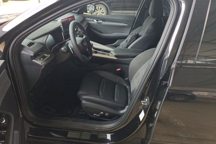 Used Geely Auto Preface 2024 2.0TD Qingyun Edition Left Front Seat