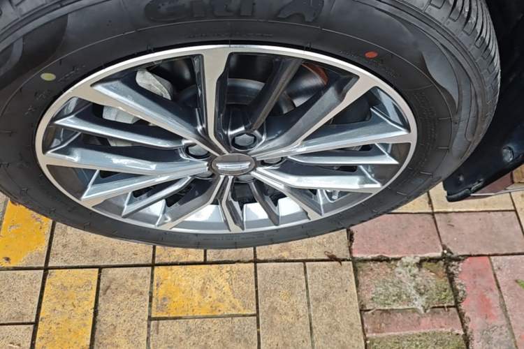 Used Geely Auto Preface 2024 1.5TD Dragon Edition Left Front Wheel Hub