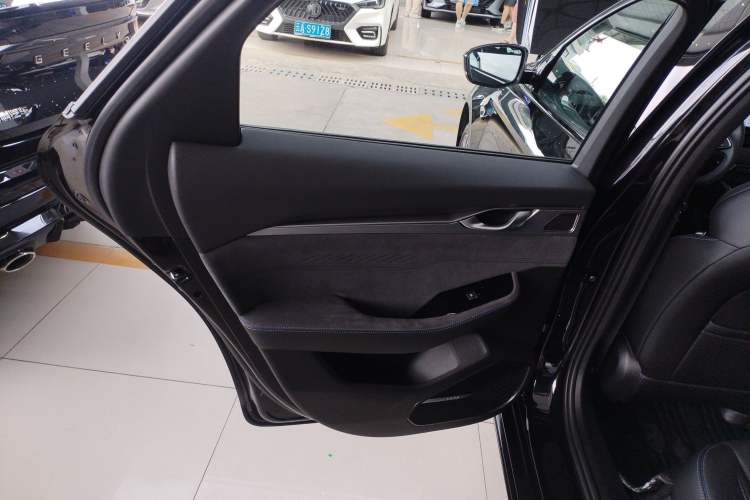Used Geely Auto Preface 2024 2.0TD Xiaohan Edition Left Rear Door Interior