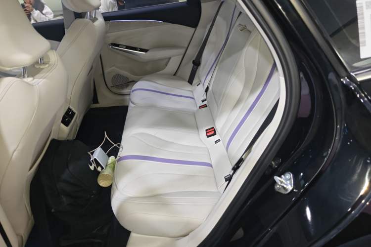 Used Geely Auto Preface 2024 Zhiqing 1.5TD Tiangong Edition Left Rear Seat