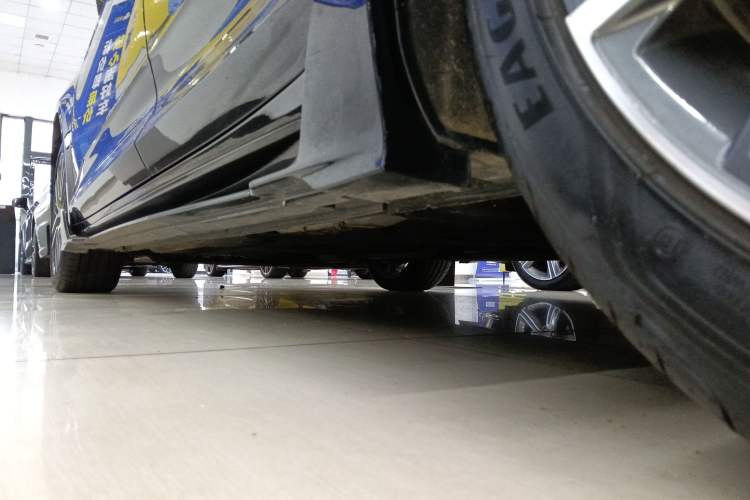 Used Geely Auto Preface 2024 2.0TD Qingyun Edition Left Side Sill