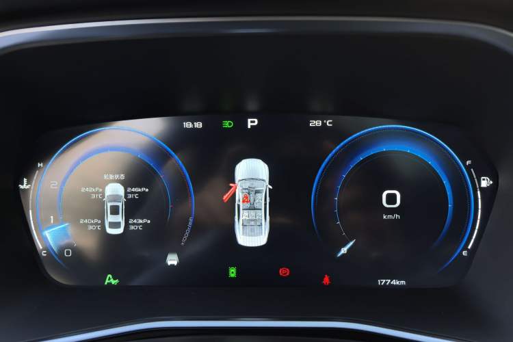 Used Geely Auto Preface 2024 2.0TD Qingyun Edition Odometer Close Up