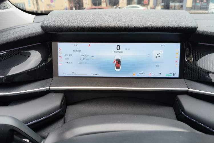 Used Geely Auto Preface 2024 Zhiqing 1.5TD Xingyun Edition Odometer Close Up
