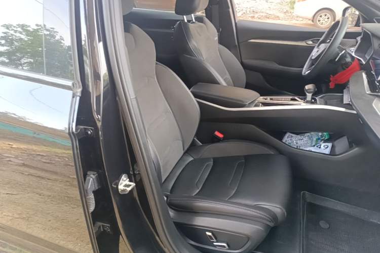Used Geely Auto Preface 2024 2.0TD Qingyun Edition Right Front Seat