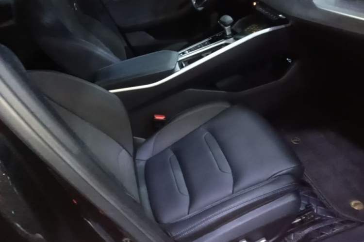 Used Geely Auto Preface 2024 2.0TD Qingyun Edition Right Front Seat